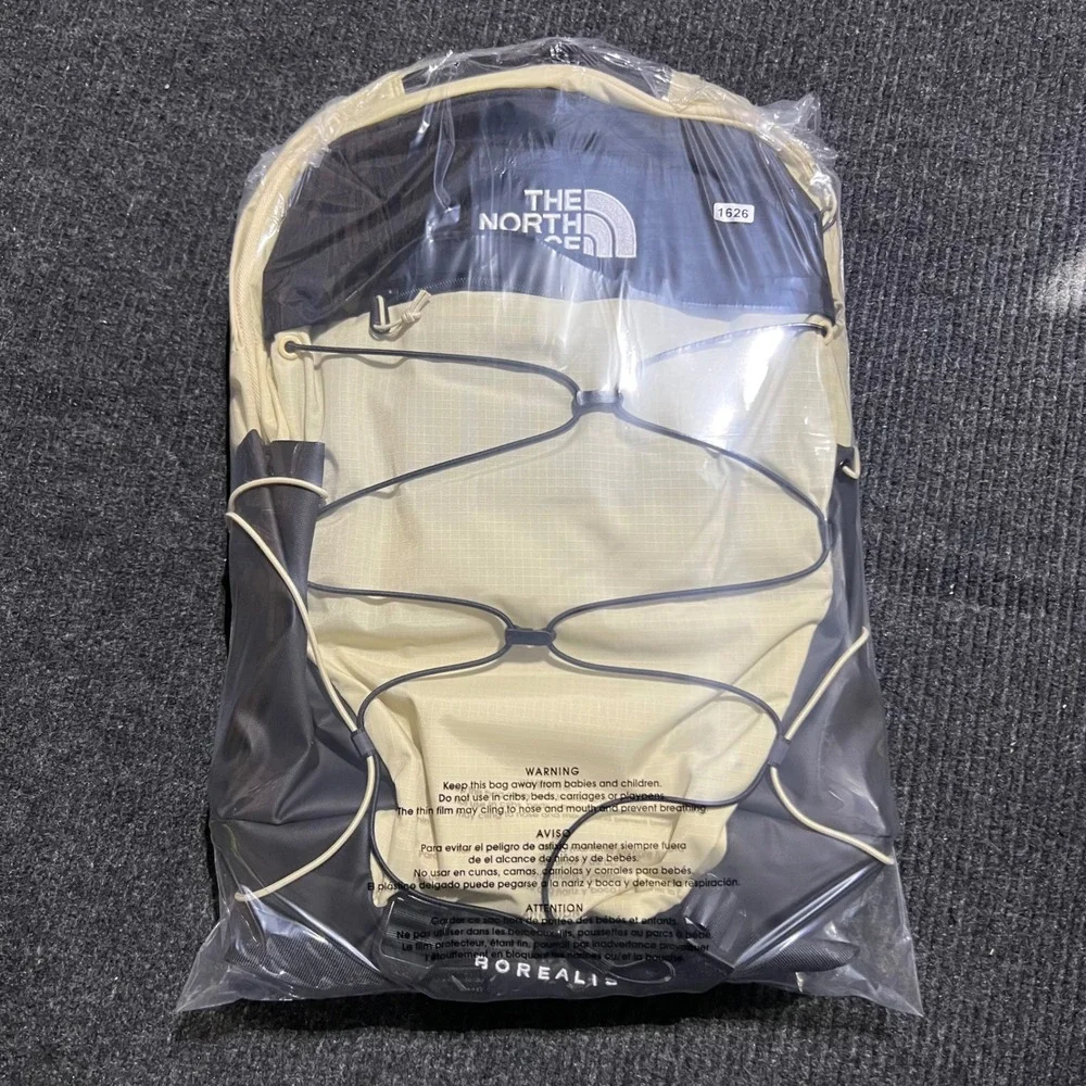The North Face Borealis Backpack Unisex OS Gravel Black Hiking Travel NF0A52SE